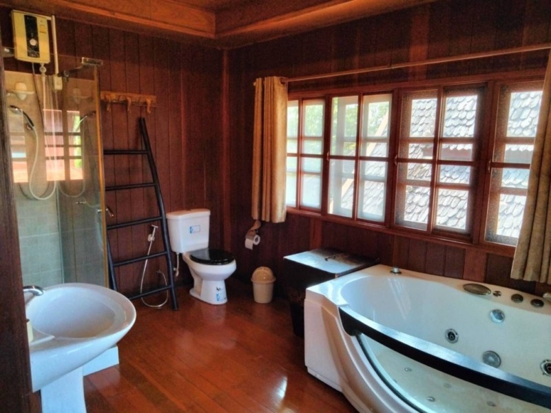 Hot DEAL!! Thai-Style Pool Villa in a Prime Location Thalang, Phuket Close to the Beach and Major Shopping Malls