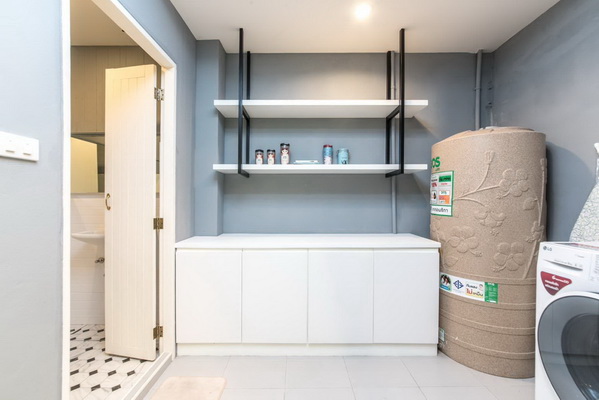 [ให้เช่า] FOR RENT TOWNHOUSE KRUNGTHEP – NONTHABURI 31 / 2 bedrooms 2 bathrooms / 20 Sqw. 140 Sqm. **25,000** CLOSE TO SKYTRAIN BANGSON STATION