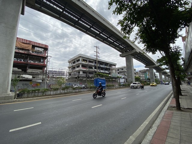 ที่ดิน ที่ดิน ลาดพร้าว 60 200 ตาราง-วา 215000000 บาท. ราคาน่าลงทุน กรุงเทพ