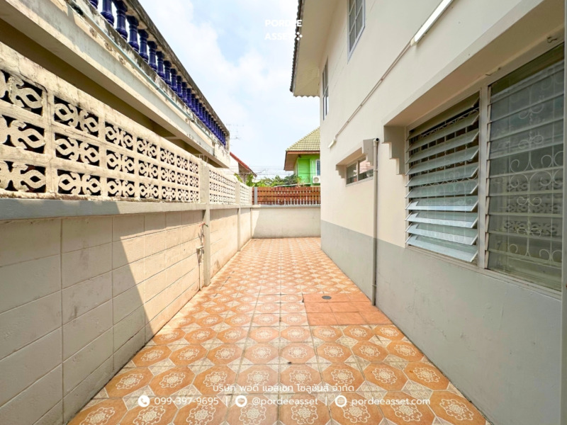 บ้านเดี่ยวหลังมุม หมู่บ้านรัตนาธิเบศร์ ติดรถไฟฟ้า MRT สถานีตลาดบางใหญ่ หลังห้างฯ เซ็นทรัลเวสต์เกต และ รพ.เกษมราษฎร์อินเตอร์ รีโนเวทใหม่ทั้งหลัง : Rattanathibet Village