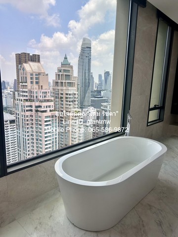 condo Sindhorn Residence 110000000 thb 3 BEDROOM พื้นที่เท่ากับ 347 ตารางเมตร ใกล้ รถไฟฟ้า BTS ชิดลม บรรยากาศ ดี