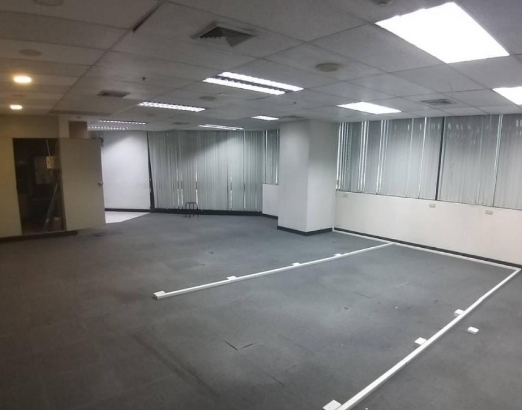 NS937 ให้เช่าพื้นที่สำนักงาน 250 ตรม  Central city tower ห้างเซนทรัล บางนา  ค่