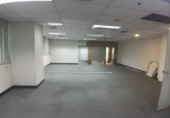 NS937 ให้เช่าพื้นที่สำนักงาน 250 ตรม  Central city tower ห้างเซนทรัล บางนา  ค่