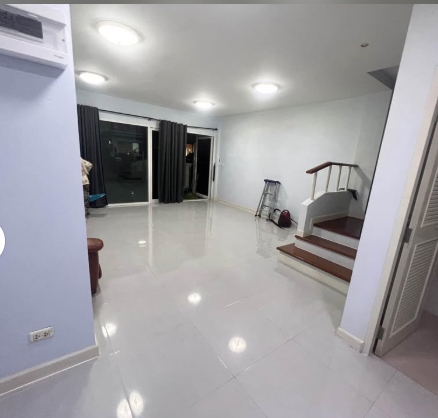N5673 ให้เช่าและขายทาวน์โฮม บ้านกลางเมือง อ่อนนุช46