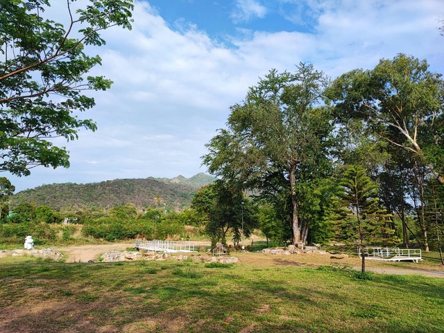 ขายที่ดิน 3 ไร่ อ.มวกเหล็ก สระบุรี ด้านหลังเห็นวิวเขาใหญ่ ติดรีสอร์ท ใกล้โรงแรม สนามกอล์ฟ โครงการหมู่บ้านหรู