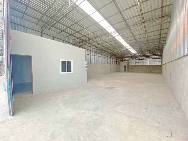 นาดี 1.3 กม. บางปิ้ง ขายของออนไลน์ ให้เช่าโกดัง 68 ตร.วา.275 ตร.ม.ทำโรงงานได้ มีรง 4 1 น้ำ ตลาดเศรษฐกิจ 2.1 กม.รพ.วิชัยเ
