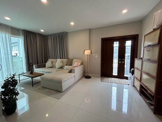 [ให้เช่า] FOR RENT THE CITY SUKSAWAT 64 / 4 bedrooms 5 bathrooms / 50 Sqw. 233 Sqm. **65,000** NEW HOUSE. CLOSE TO BHUMIBOL BRIDGE