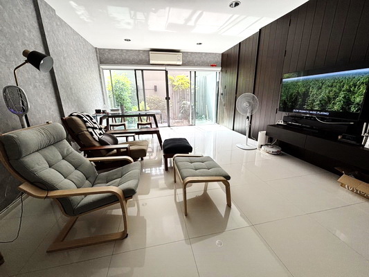 [ให้เช่า] FOR RENT NOBLE CUBE PATTANAKARN / 3 bedrooms 3 bathrooms / 20 Sqw. 200 Sqm. **52,000** JUST 15 MINUTES TO THONGLOR
