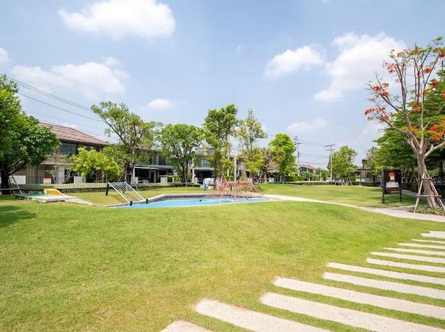 ให้เช่า โครงการ Venue เวนิว พระราม9 กรุงเทพกรีฑา แปลงสวย หลังมุม ไม่มีสายไฟขวางหน้าบ้าน