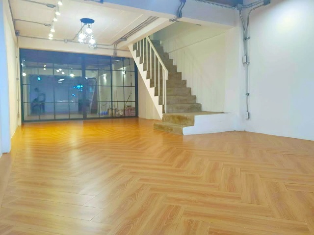 BTS อุดมสุข 2 กม.ให้เช่าทาวเฮ้าส์ 2 ชั้น 18 ตร.วา.150 ตร.ม. รร.นานาชาติกลอรี่สิงคโปร์ 800 ม.