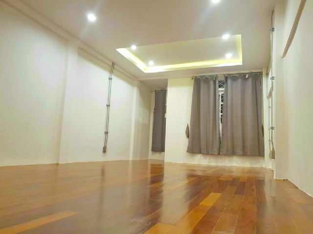 BTS อุดมสุข 2 กม.ให้เช่าทาวเฮ้าส์ 2 ชั้น 18 ตร.วา.150 ตร.ม. รร.นานาชาติกลอรี่สิงคโปร์ 800 ม.