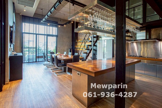 428933 ขายบ้าน ทาวน์อินทาวน์ ขนาด 81 ตร.วา บ้านเดี๋ยวตึกแฝด 6ชั้นครึ่ง และมีดาดฟ้า