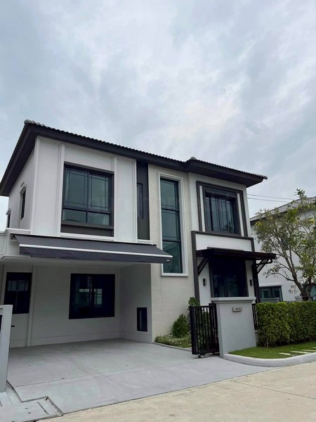 ให้เช่า-ขาย บ้านเดี่ยว 2 ชั้น Grande Pleno สุขุมวิท บางนา เนื้อที่ 48 ตรว 3นอน 4น้ำ บ้านหันทิศใต้ เฟอร์นิเจอร์ครบ พร้อมอ