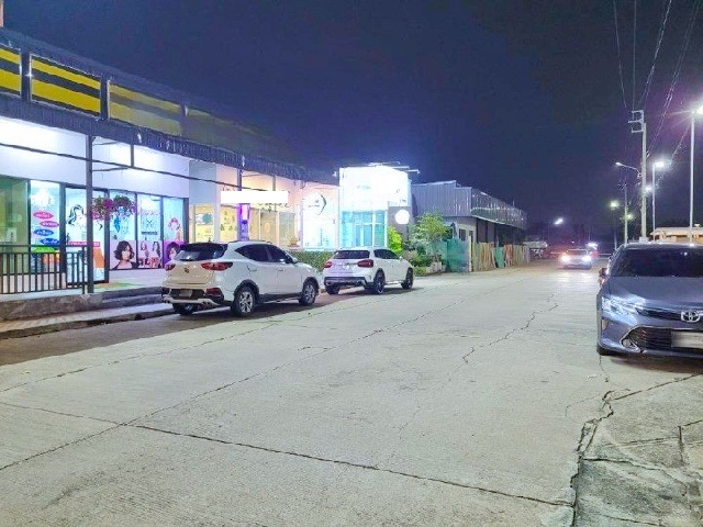 ถ.บรมราชชนนี สายใต้ใหม่ 4.43กม. สาย2-3 ให้เช่าพื้นที่ 1 ชั้น ติดถนนใหญ่ 70 ตร.ม.30ตร.วา. ทำเลดี ร้านอาหาร โกดัง ร้านค้า