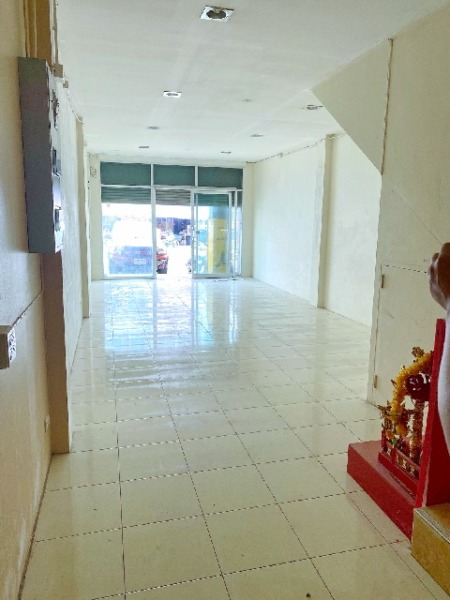 เมกาโฮม ปากเกร็ด .240 ตร.วา.วัดกู้ MRT ปากเกร็ด 2.8 กม. ขาย-เช่า ตึกแถว 4 ชั้น มีดาดฟ้า 19 ตร.วา โลตัส ติวานนท์