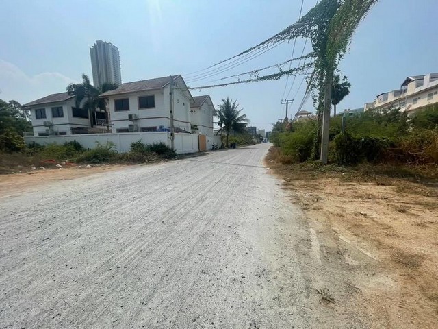 ขายที่ดินแปลงสวยมากใกล้หาดจอมเทียนเข้าออกได้ 2 ทาง ตำบลหนองปรือ อำเภอบางละมุง จังหวัดชลบุรี