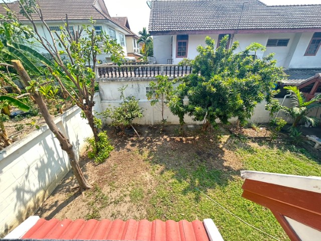 ให้เช่าบ้านเดี่ยว2ชั้น90ตร.วมีสนามหญ้า300ตร.ม3นอน1ทำงาน1แม่บ้าน1ห้องเก็บของ แอร์ 4 เครื่อง เฟอน์บางส่วน เช่า 30,000 บาท/