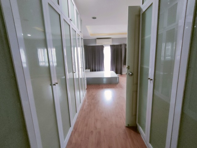 ขายพร้อมผู้เช่าทาวน์โฮม 3 ชั้น ม.วิสต้า ปาร์ค พระราม 2 เฟอร์ฯ Built-in