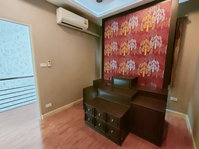 ขายพร้อมผู้เช่าทาวน์โฮม 3 ชั้น ม.วิสต้า ปาร์ค พระราม 2 เฟอร์ฯ Built-in