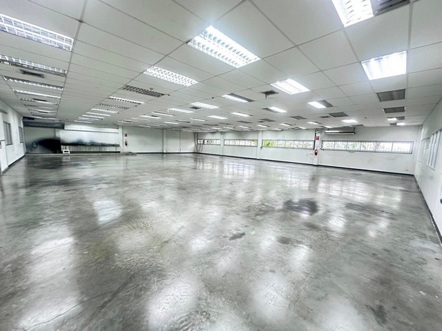 M85ขายโรงงาน เนื้อที่ 4 ไร่ พื้นสีม่วง นิคมนำไกร ลาดกระบัง ถนนหลวงแพ่ง ใกล้มอเตอร์เวย์