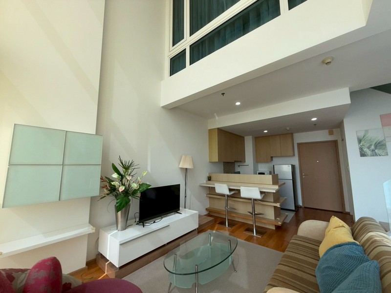 ขายคอนโด Duplex วิลล่า ราชเทวี พื้นที่ 69.88 ตรม ห้องสวย วิวอลังการ ใจกลางเมือง เฟอร์นิเจอร์และเครื่องใช้ไฟฟ้าครบ
