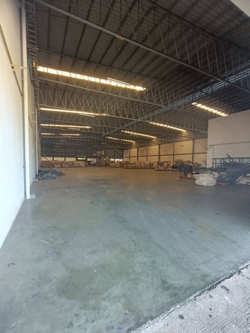 ขายที่ดินพร้อมสิ่งปลูกสร้างบ้านบึงชลบุรี ผังม่วงลาย บนพื้นที่ 24 ไร่ ขนาดพื้นที่รวม 10,000 ตรม.