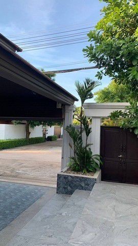 ปล่อยเช่าและขาย พูลวิลล่า สำหรับอยู่อาศัย เท่านั้น อยู่ทุ่งกลม ตาลหมันซ.9 บางละมุง ชลบุรี