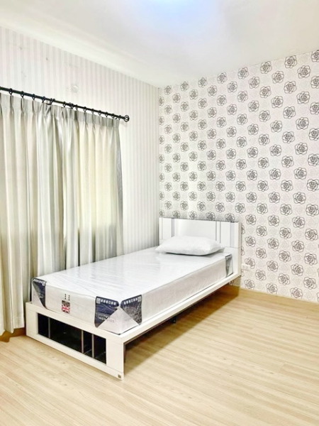 MRTราษฎร์พัฒนา 900ม รามคำแหง154-164 5นอน .ทาวน์โฮม 3ชั้น หัวมุม 230 ตร.ม. รร.นานาชาติฮีทฟิลด์ 2.8 กม.พร้อมเฟอร์ ตลาดน้ำข