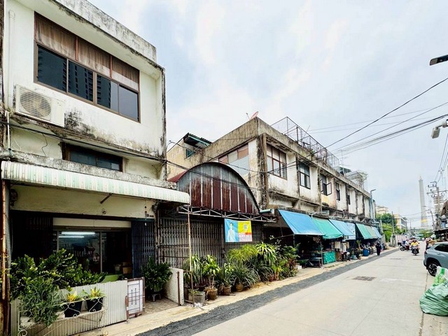 ขายอาคารพาณิชย์ ซอยสมเด็จพระปิ่นเกล้า 2 แขวงบางยี่เรือ เขตบางพลัด