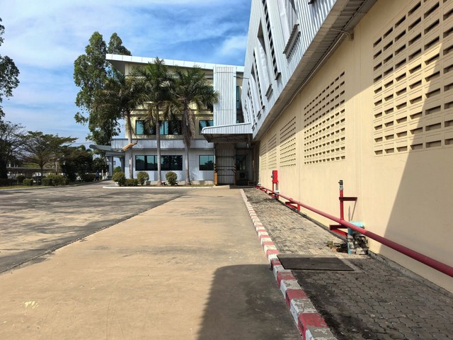 ขายที่ดินพร้อมโรงงานชลบุรี เนื้อที่ 57-3-58 ไร่ พร้อมใบอนุญาตโรงงาน รง.4 ผังสีเหลือง
