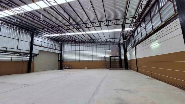 ให้เช่าโรงงาน/คลังสินค้ บนที่ดิน 650 ตรว เขต EEC เมืองชลบุรี