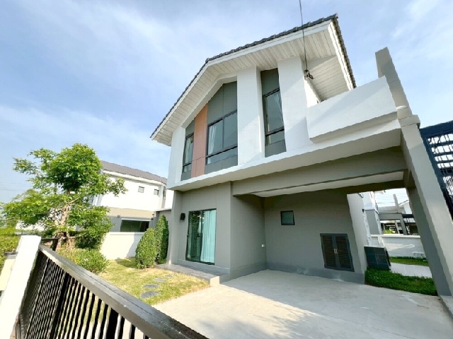 บ้านใหม่ 55 ตร.วา เปิดซิง MRT คู้บอน 5.9 กม. บ้านเดี่ยว 2 ชั้น .220 ตร.ม.รร.นานาชาติเกวลี 3 กม.3 นอน 2 น้ำ ตลาดวงศกร 4.4