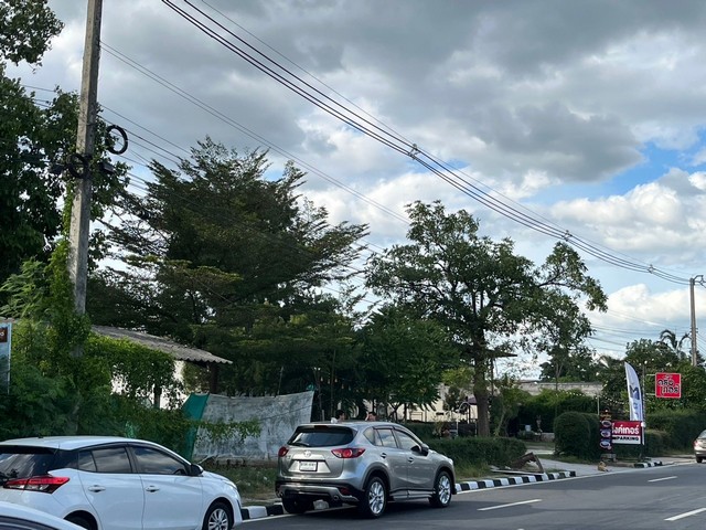 ขายที่ดินใจกลางหนองมน ติดถนนเลี่ยงตลาดหนองมน-ถนนข้าวหลาม