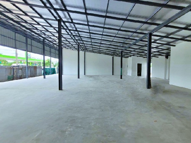 ให้เช่าพื้นที่ 1 ชั้น ติดถนนใหญ่ 70 ตร.ม.ถ.บรมราชชนนี สายใต้ใหม่ 4.43กม. สาย2-3 30ตร.วา. ทำเลดี ร้านอาหาร โกดัง ร้านค้า