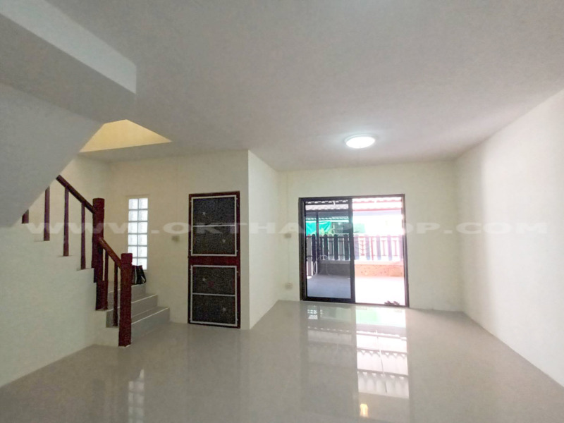 ทาวน์เฮ้าส์ หมู่บ้านพฤกษา14B ถ.วัดลาดปลาดุก บางบัวทอง