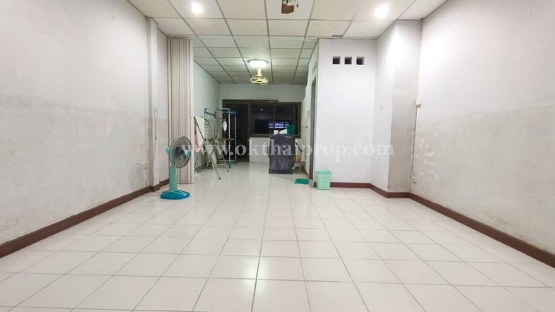 ทาวน์เฮ้าส์ หมู่บ้านมนวดี พาร์ค2 ถ.วัดลาดปลาดุก บางบัวทอง นนทบุรี