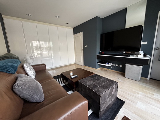 [ให้เช่า] FOR RENT NOBLE CUBE PATTANAKARN / 3 bedrooms 3 bathrooms / 20 Sqw. 200 Sqm. **52,000** JUST 15 MINUTES TO THONGLOR