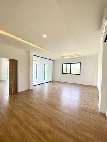 เช่า บ้านเดี่ยว หมู่บ้านเพ็ญพร พุทธบูชา44 ใกล้ทางด่วนกาญจนาภิเษก เดินทางสะดวก