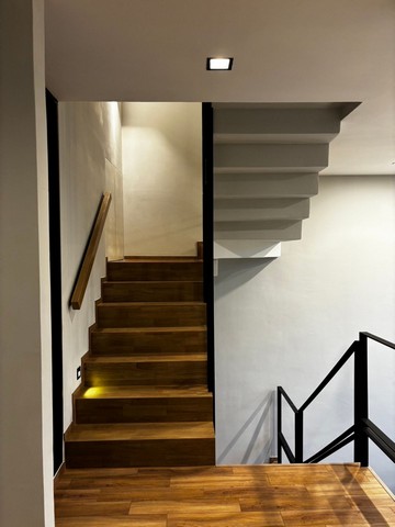 รหัสC6708 ให้เช่าทาวน์โฮม โฮมออฟฟิศ 3.5ชั้น L SCAPE Seoul Ratchada 20 แอล สเคป-รัชดา 20 สุทธิสาร
