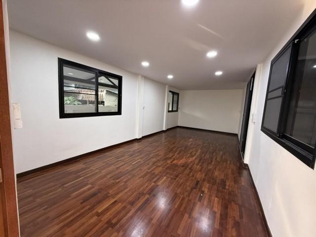 ให้เช่าบ้านเดี่ยว 2 ชั้น 101 ตรว. ถนนลาดพร้าว ซอยสังคมสงเคราะห์ ใกล้เซ็นทรัลอีสวิลล์ CDC รร.นานาชาติ
