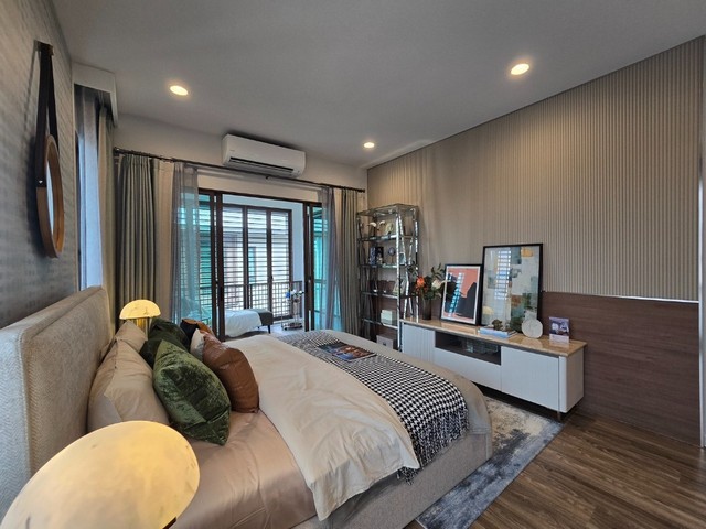 รหัสC6718 ให้เช่าบ้านเดี่ยว 2ชั้น หมู่บ้านบุราสิริ กรุงเพทกรีฑา บ้านตกแต่งหรู เฟอร์นิเจอร์ครบทั้งหลัง
