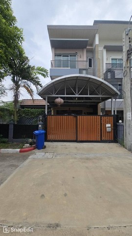 รหัสC6719 ให้เช่าทาวน์โฮม 3 ชั้น หลังมุม โครงการทาวน์อเวนิว พระราม9 เหมาะสำหรับทำ home office