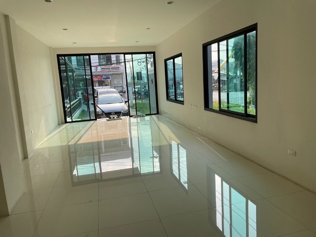 รหัสC6721 ให้เช่าทาวน์โฮม Home Office 3ชั้น อยู่ใกล้สวนหลวง ร.9 ถนนเฉลิมพระเกียรติ ร.9 ประเวศ