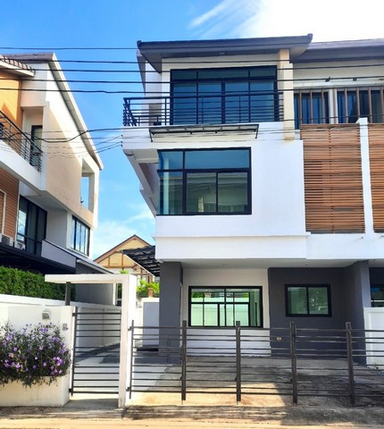 รหัสC6738 ให้เช่าบ้านแฝด 3ชั้น โครงการเวอรีเดียน ราชพฤกษ์ บางรักน้อย นนทบุรี