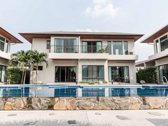 ให้เช่าบ้านเดี่ยว 2 ชั้น 3 หลัง 400 ตรว. 12 ห้องนอน หมู่บ้านเพอร์เฟค มาสเตอร์พีช พระราม 9 พร้อมสระว่ายน้ำ ใกล้ Stamford