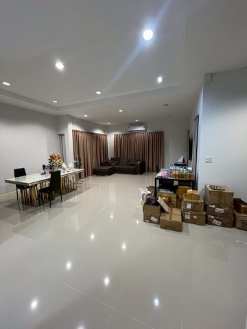ให้เช่าบ้าน 5 ห้องนอน หมู่บ้าน พัฒนาสิริ เดอะไพร์ด วงแหวนรามอินทรา-หทัยราษฎร์