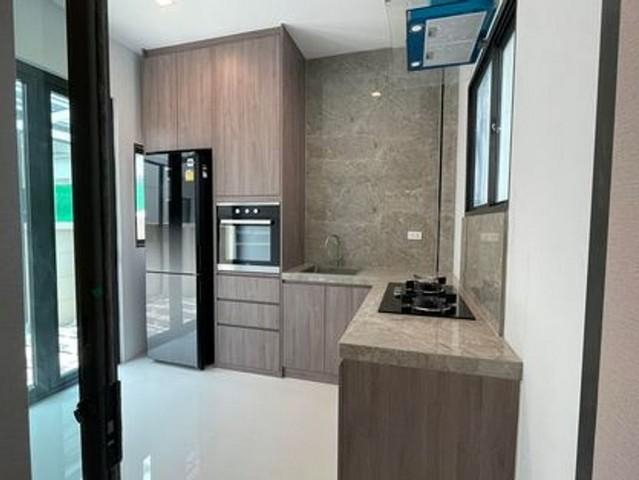 ให้เช่าบ้านเดี่ยว 2 ชั้น 51 ตรว. โครงการบางกอก บูเลอวาร์ด ศรีนครินทร์-บางนา ( เลี้ยงสัตว์ได้ )