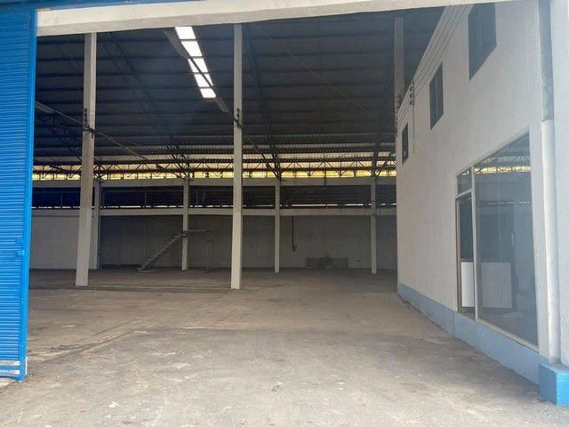 ให้เช่า โกดังพร้อมออฟฟิศ 2 ชั้นในตัวอาคาร รีโนเวทใหม่ ถนนเพชรเกษม บางแค
