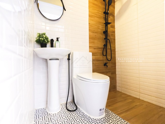 ขายทาวน์เฮ้าส์ 2 ชั้น รีโนเวทใหม่ 22 ตรว. หมู่บ้านเฟรนชิฟ มัยลาภ Minimal Style เข้าได้ทั้งเกษตรนวมินทร์ ถนนรามอินทรา 14