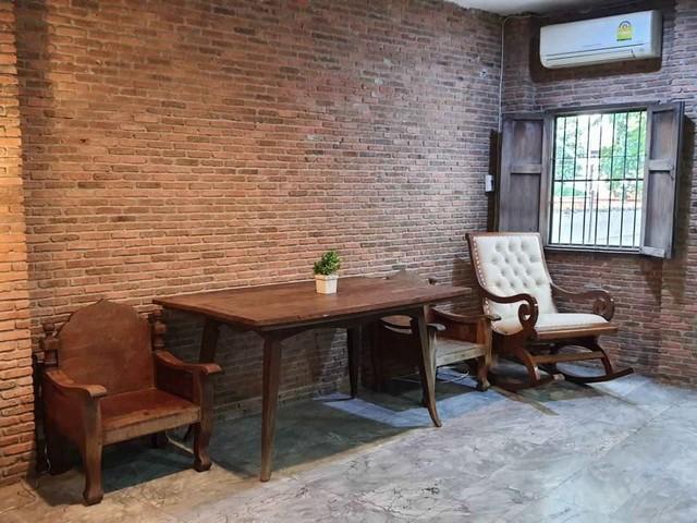 ให้เช่าทาวน์โฮม 3 ชั้นหลังริม ซอยอ่อนนุช 21 ริมคลองพระโขนง บ้านวินเทจ ท่ามกลางธรรมชาติ ใกล้ BTS อ่อนนุช